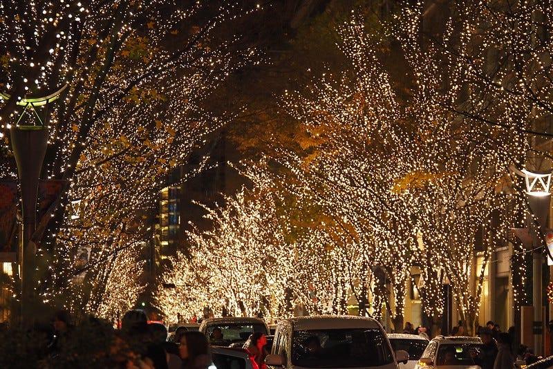 Fairytale lighting at the Marunouchi Illuminations Fairytale lighting at the Marunouchi Illuminations